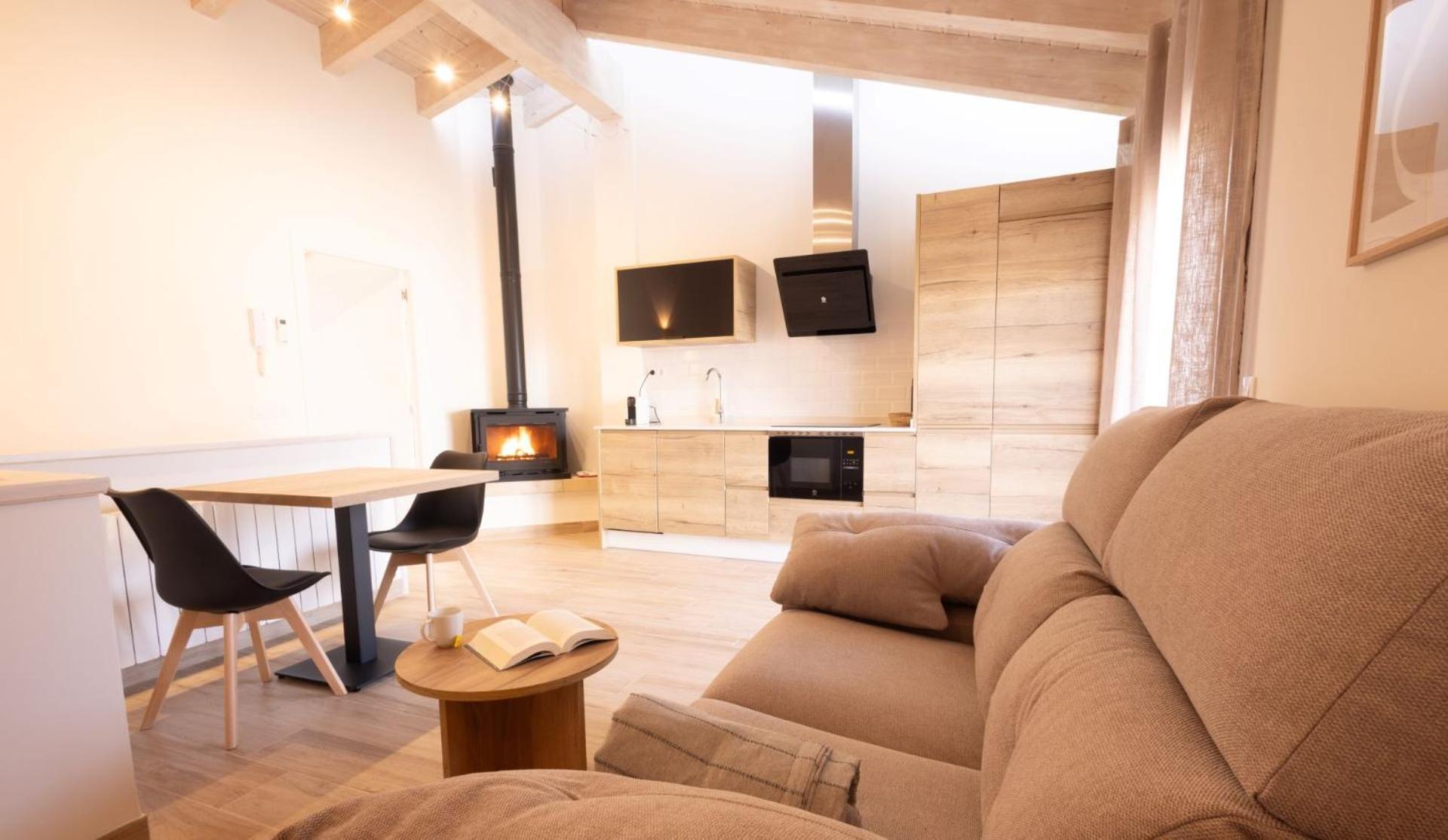 El Sueno Del Buho 6. Atico Con Chimena Apartment Бесейте Екстериор снимка